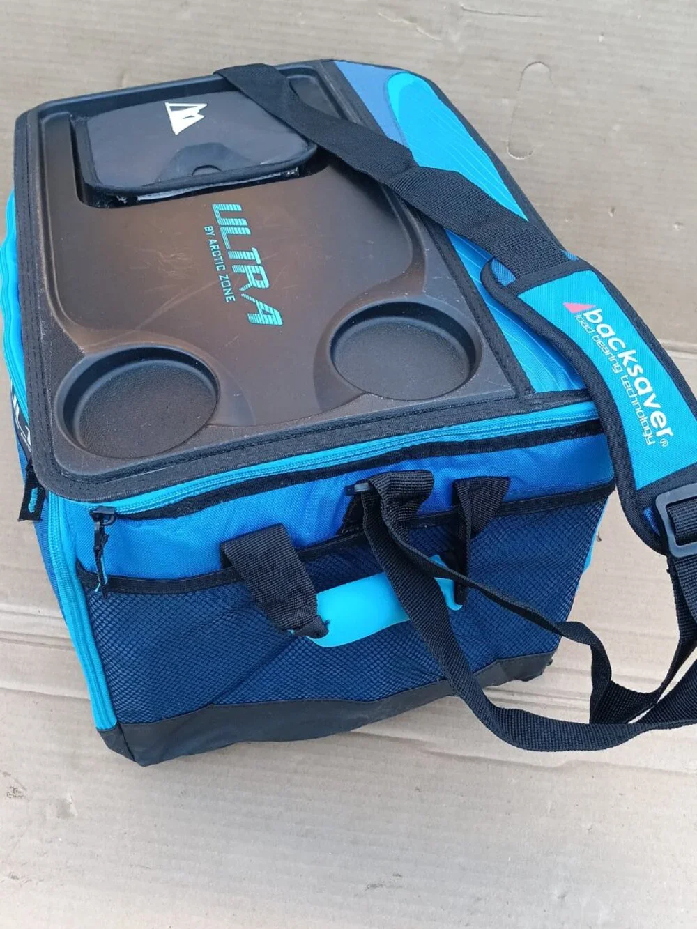 Arctic Zone Ultra Cooler Soft -Sided Lunch Box Zipperles 18